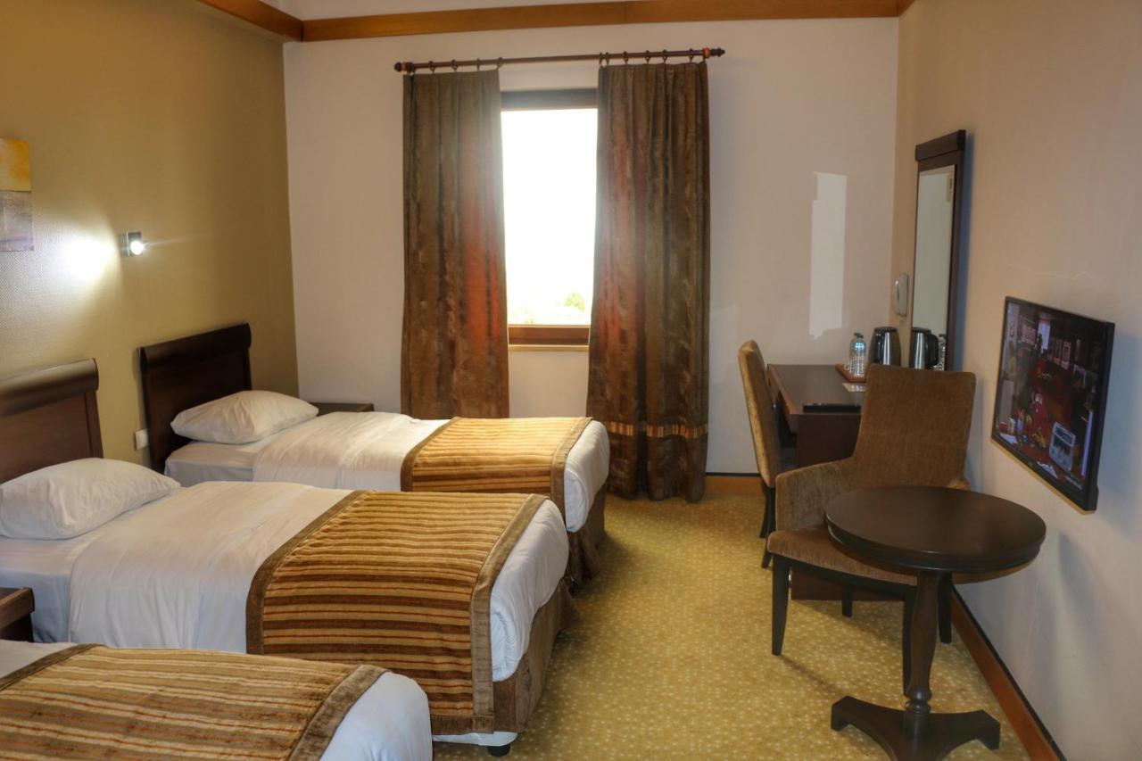 Hotel Lazlakar Sogutlu  Kültér fotó