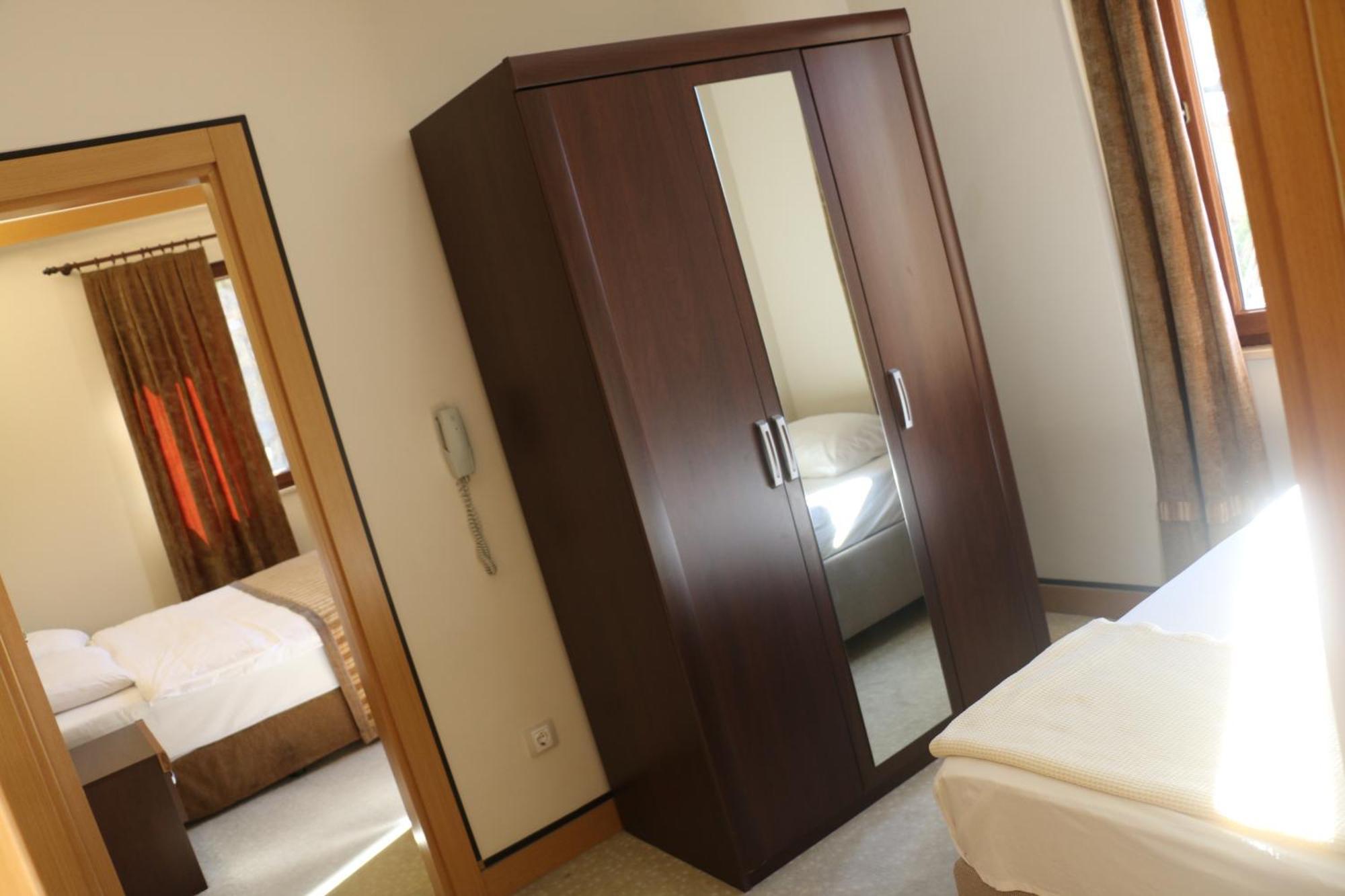 Hotel Lazlakar Sogutlu  Kültér fotó